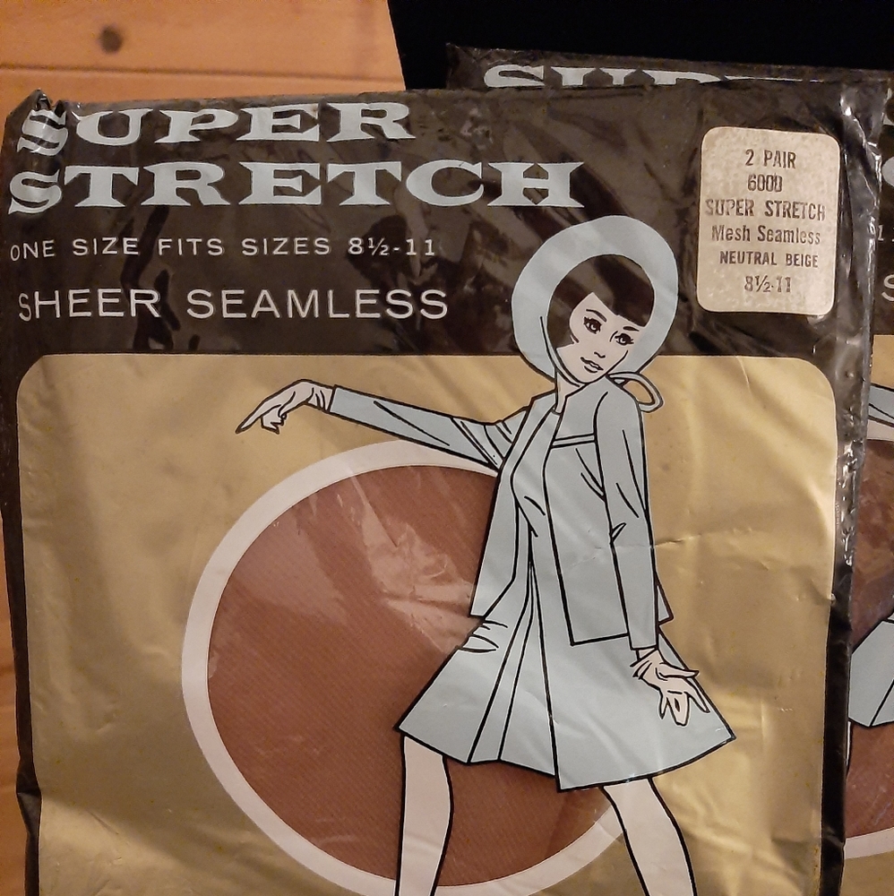 SOLD Stretch Stockings Sheer Seamless - Picture 2 of 8